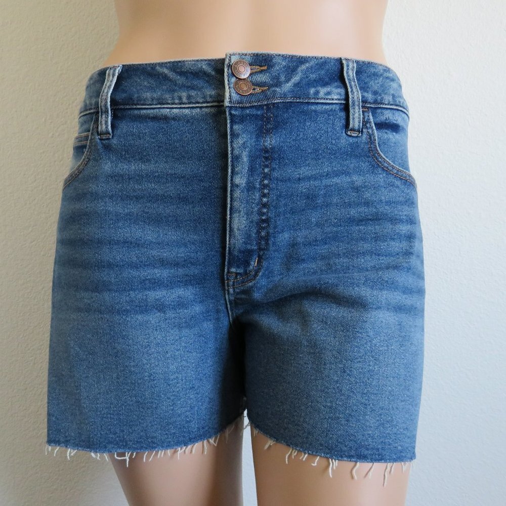 Ava & Viv Medium Wash Blue Jean Shorts